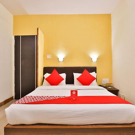 Hotel O Utsav Вадодара Екстериор снимка