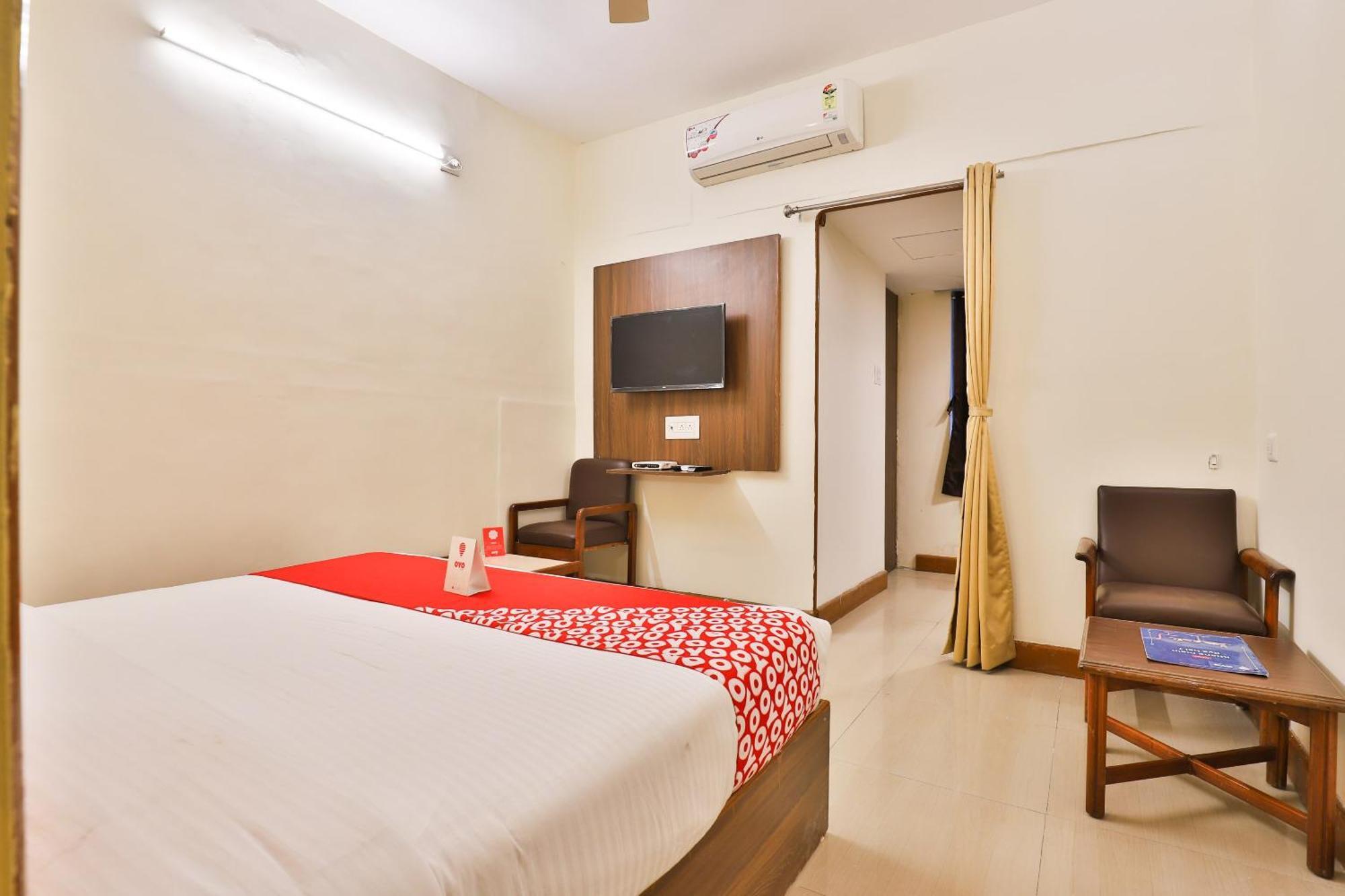 Hotel O Utsav Вадодара Екстериор снимка